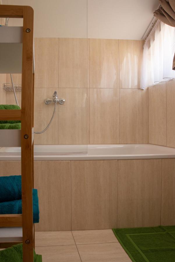 Eliza 1 Birdland Golf Apartman Bük 外观 照片