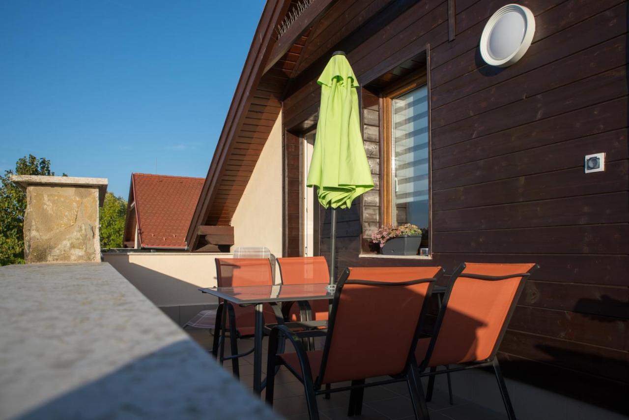 Eliza 1 Birdland Golf Apartman Bük 外观 照片